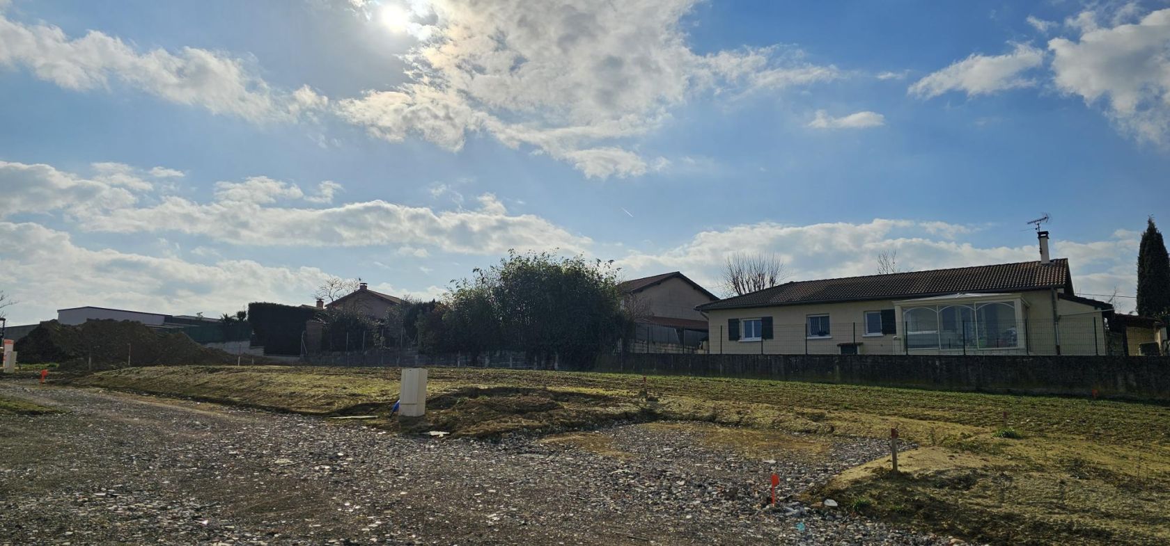 Terrain à bâtir de 550 m² à SAINT-JEAN-DE-THURIGNEUX (01) 2