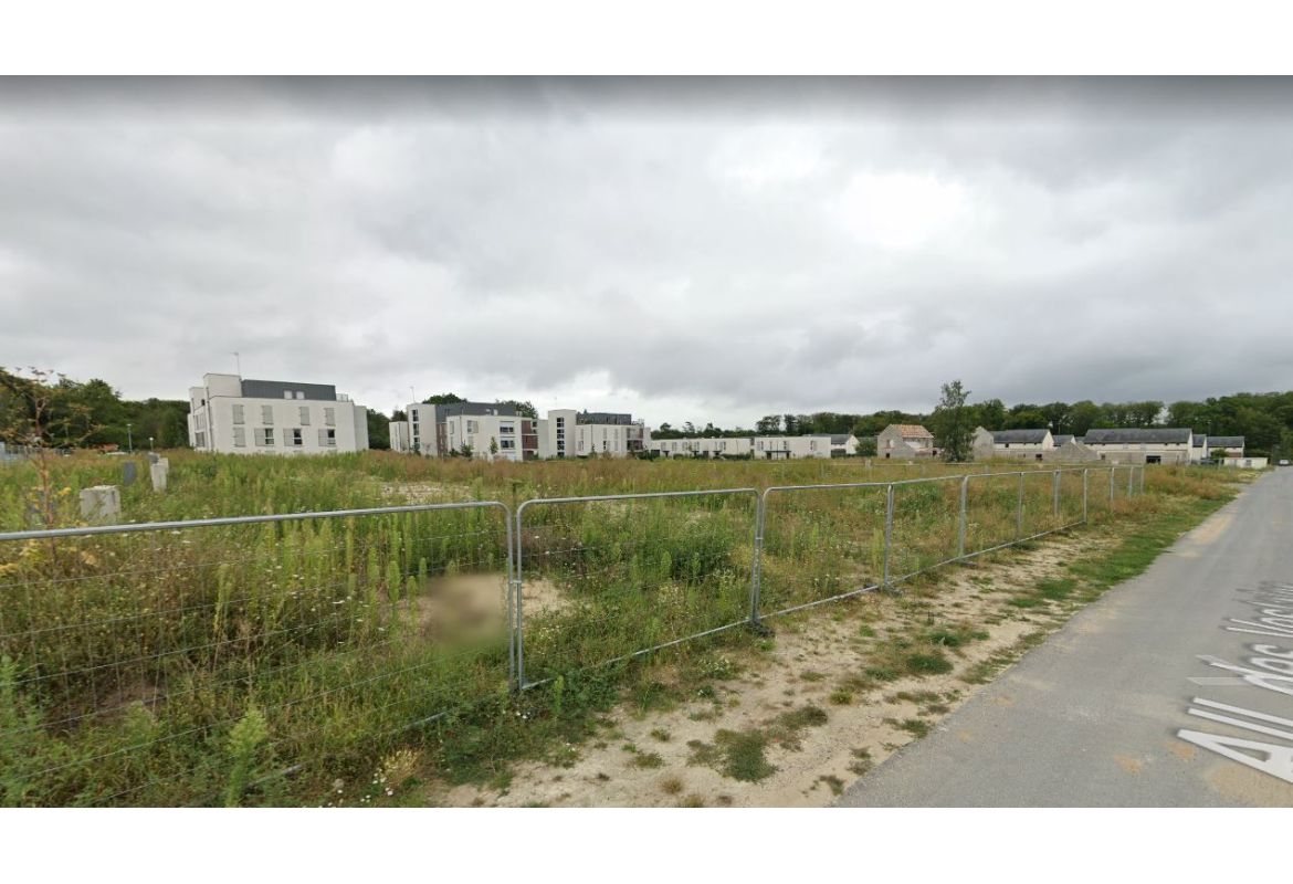 image Terrain à bâtir de 849 m² à COMPIEGNE (60)