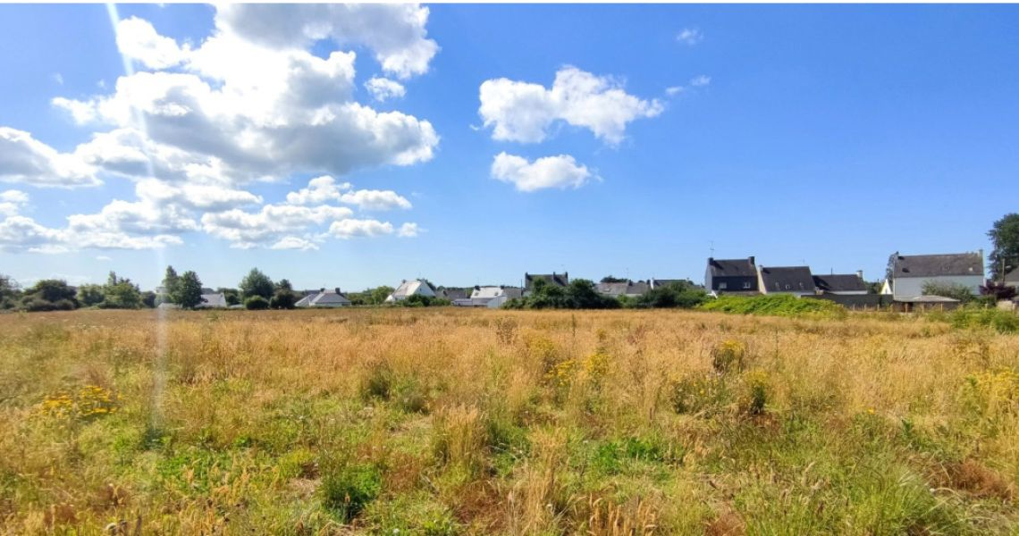 image Terrain à bâtir de 307 m² à RIANTEC (56)