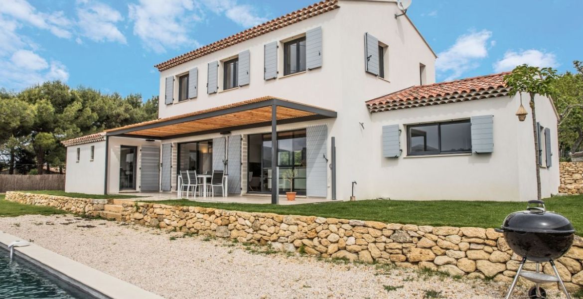 image Maison 138 m² avec terrain à SAINT-PAUL-TROIS-CHATEAUX (26)