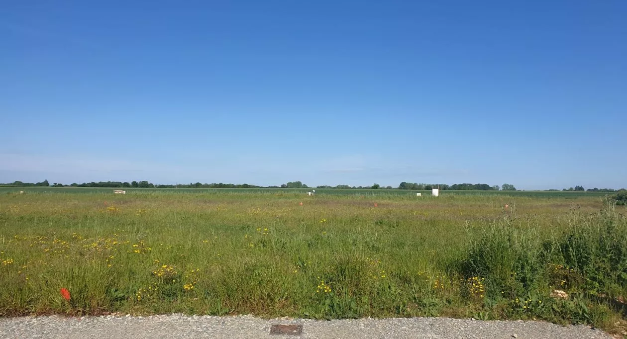 Image 1 Terrain à bâtir de 403 m² à BOUHET (17)