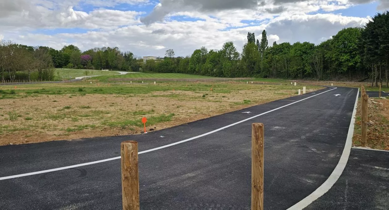 Image 1 Terrain à bâtir de 600 m² à MANSLE (16)