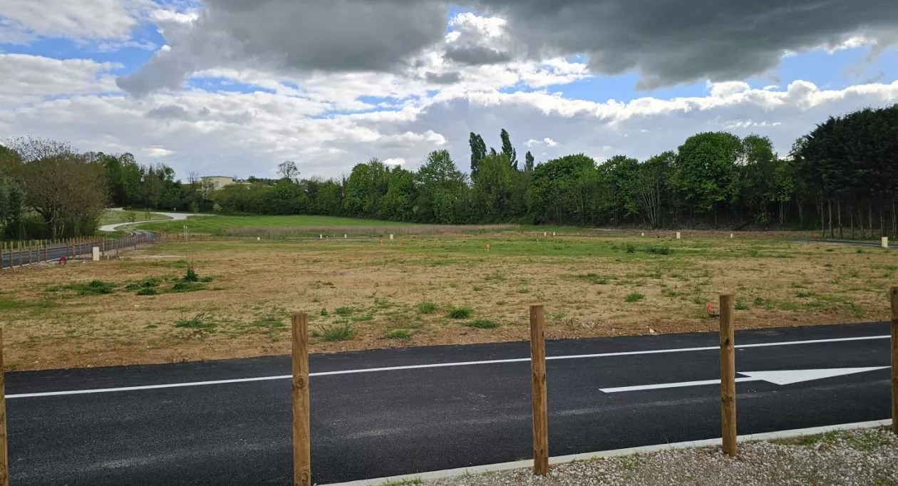 Image 2 Terrain à bâtir de 600 m² à MANSLE (16)