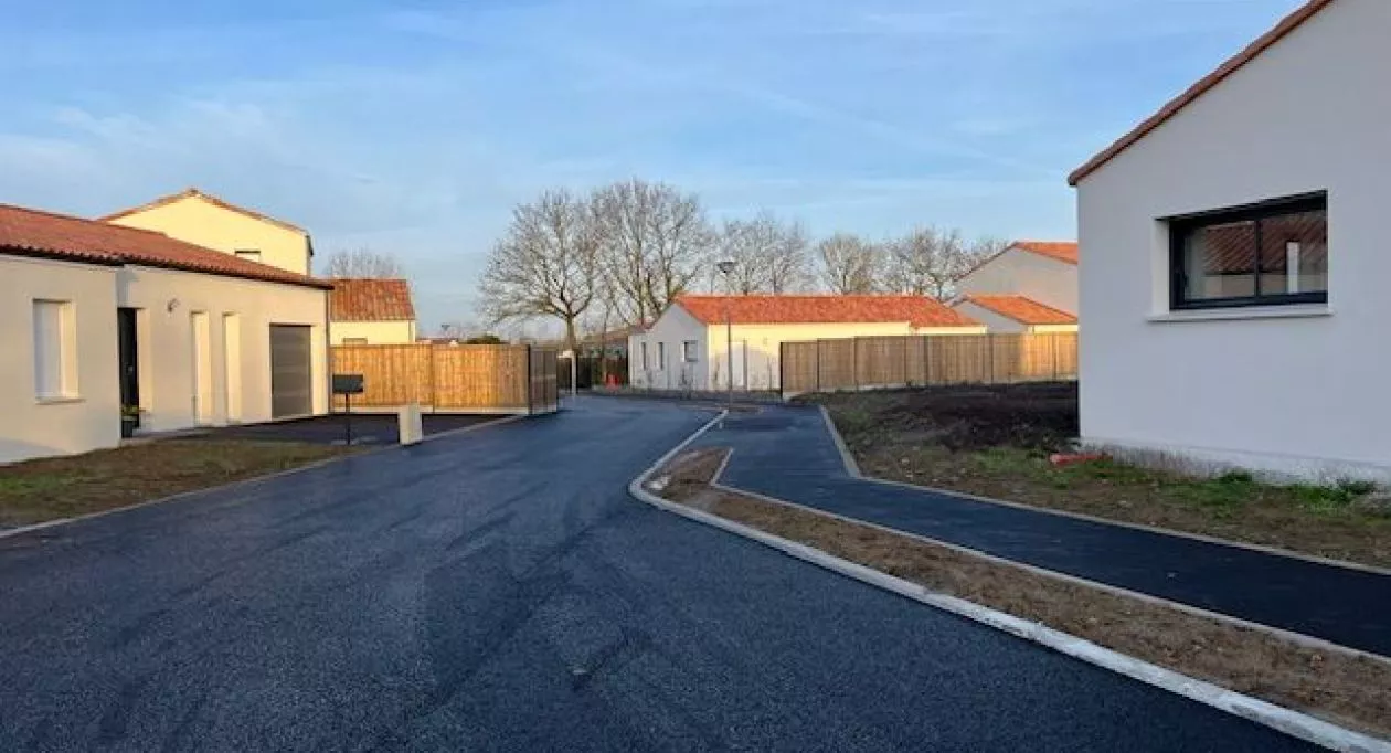 Image 8 Projet de construction d'une maison 100 m² avec terrain à L'HERBERGEMENT (85)