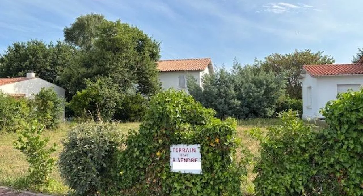 Image 2 Terrain à bâtir de 382 m² à SAINT-PALAIS-SUR-MER (17)