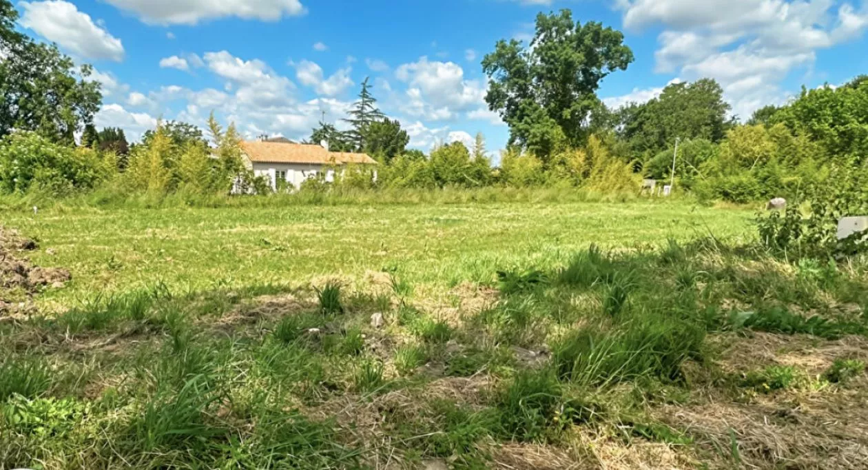 Image 3 Terrain à bâtir de 487 m² à GEMOZAC (17)