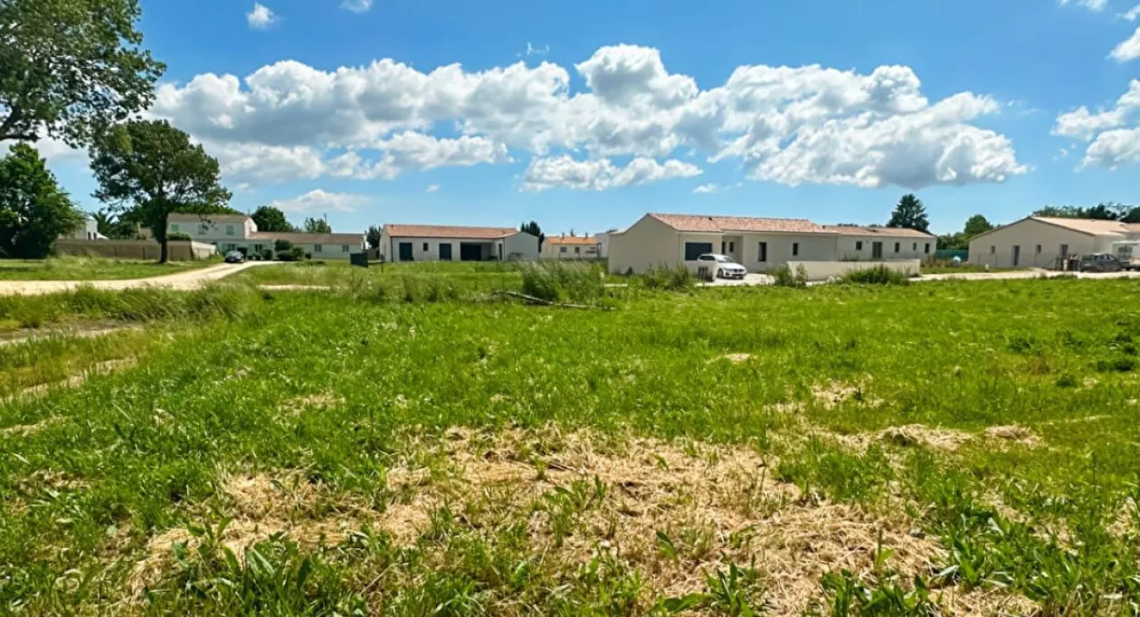 Image 2 Terrain à bâtir de 412 m² à GEMOZAC (17)
