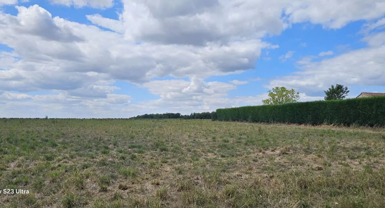 Image 2 Terrain à bâtir de 1624 m² à RIVIERES (16)