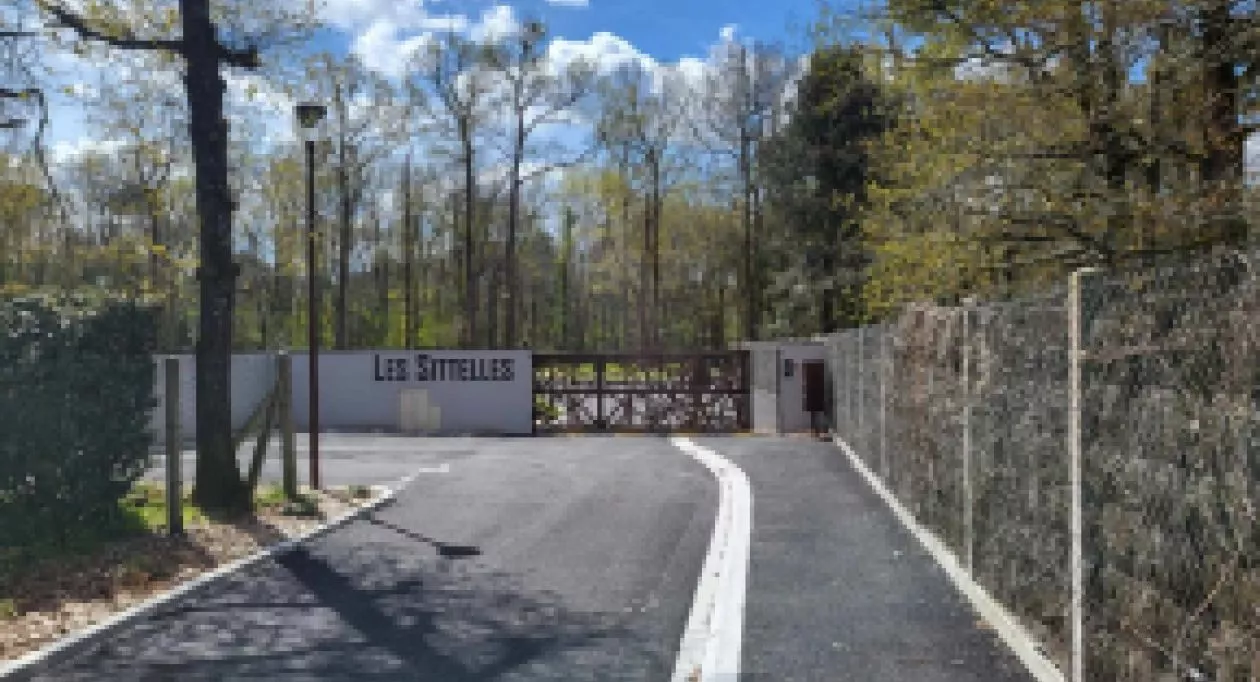 Image 2 Terrain à bâtir de 1012 m² à LA TREMBLADE (17)