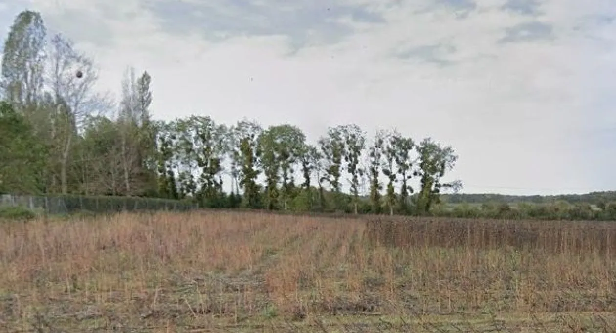 Image 1 Terrain à bâtir de 591 m² à ECOYEUX (17)