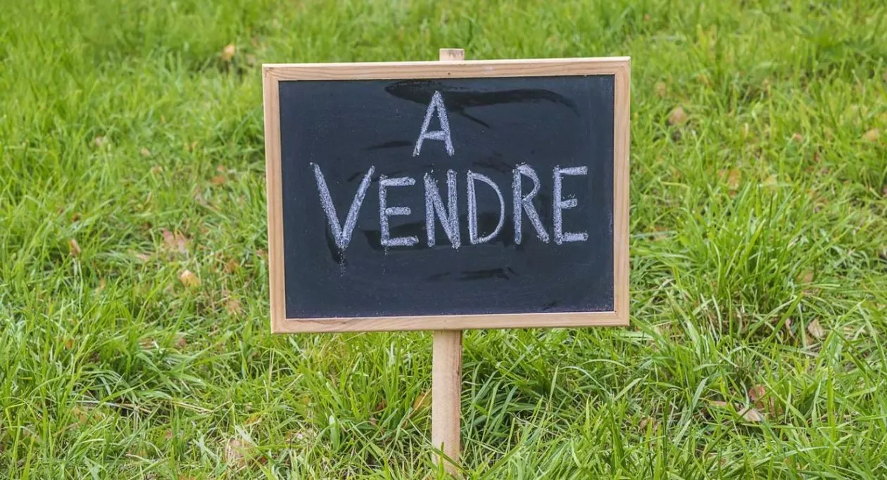 Image 1 Terrain à bâtir de 353 m² à DOMPIERRE-SUR-MER (17)