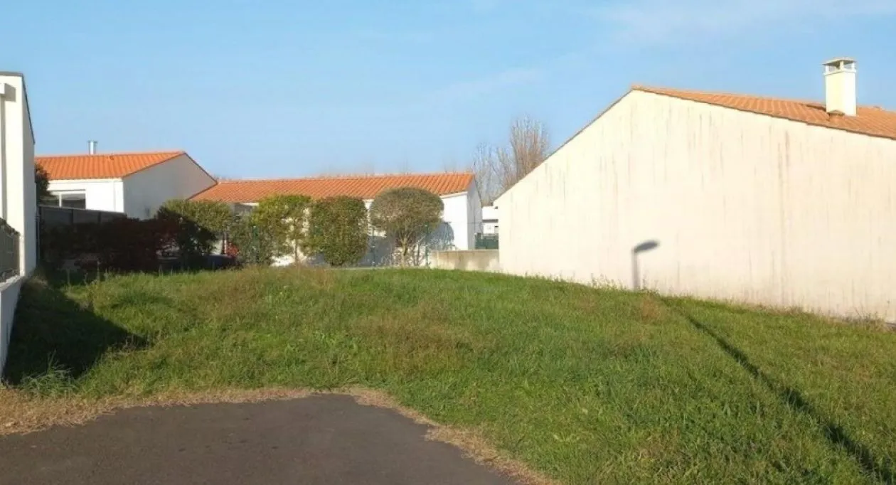 Image 2 Terrain à bâtir de 256 m² à ROYAN (17)
