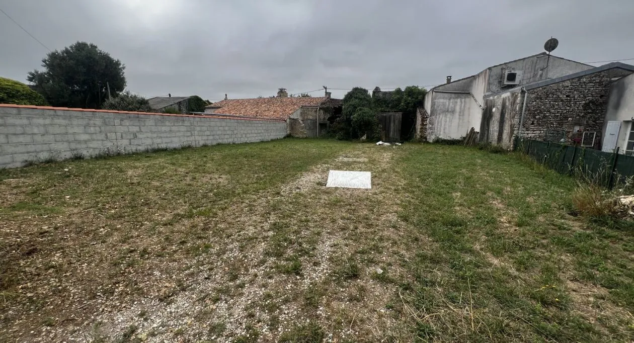 Image 2 Terrain à bâtir de 371 m² à MEURSAC (17)