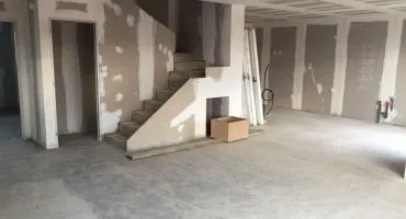 Villa T4 m² avec terrain à POUSSAN (34)