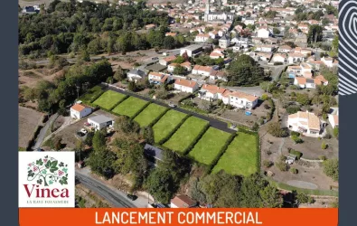 Image Terrain à bâtir de 360 m² à LA HAIE-FOUASSIERE (44)