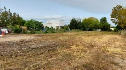 Terrain 1 043 m² à LA TREMBLADE