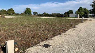 Photo du terrain n°68 de 417 m² à NIEUL-LES-SAINTES