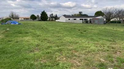 Terrain 1 033 m² à ROUFFIAC