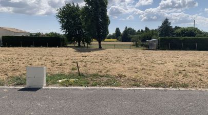 Photo du terrain n°10 de 645 m² à THENAC