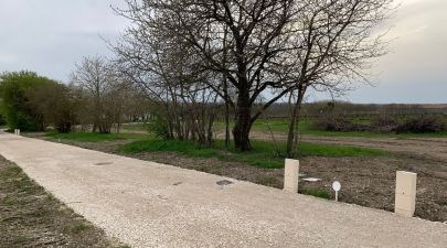 Photo du terrain n°75 de 600 m² à DOMPIERRE-SUR-CHARENTE