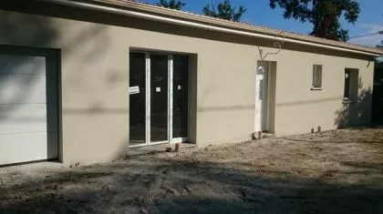 Charmante construction de plain pied à Martignas