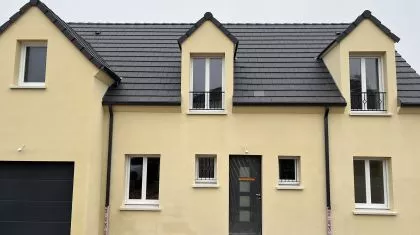 Construction à AUNEAU