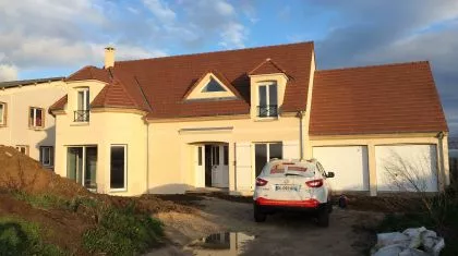 Construction à AVRAINVILLE