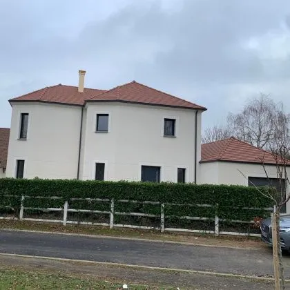 Construction à LE MESNIL-SAINT-DENIS