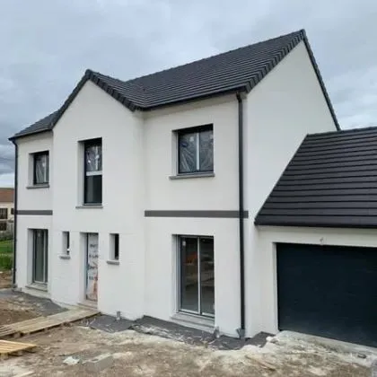 Construction à LEVIS-SAINT-NOM