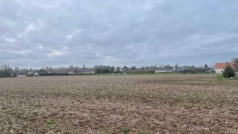 image te Terrain à bâtir de 561 m² à COULMIERS (45)