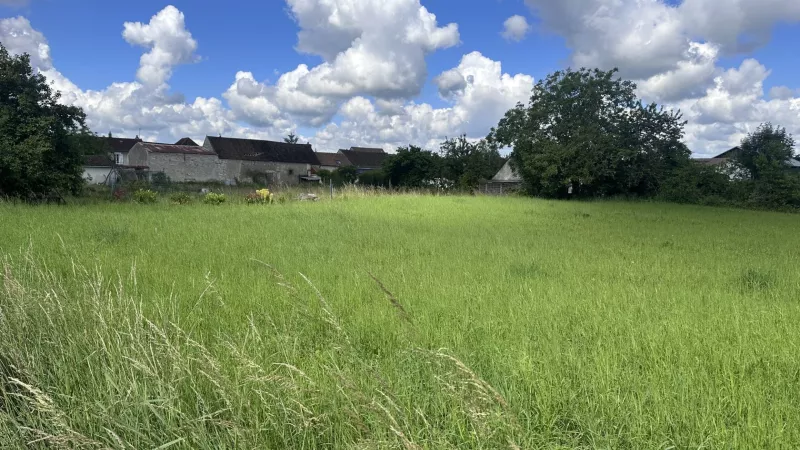 image te Terrain à bâtir de 504 m² à LA CHAPELLE-LA-REINE (77)