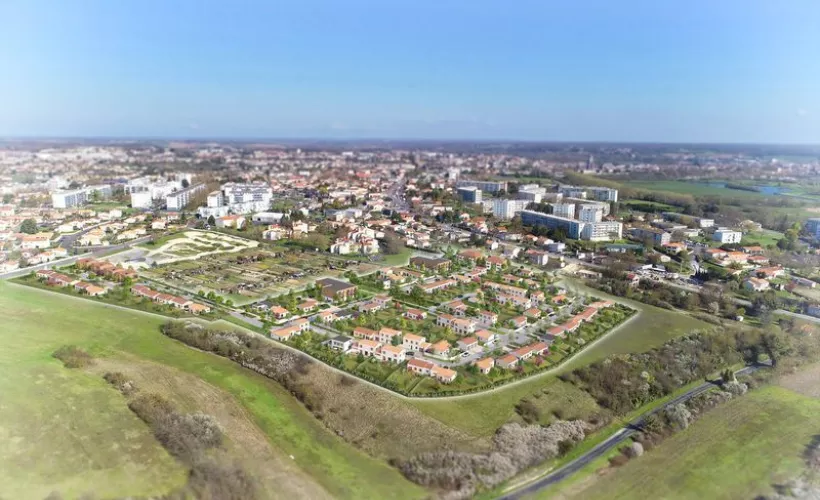 Image Terrain à bâtir de 381 m² à SAINTES (17)