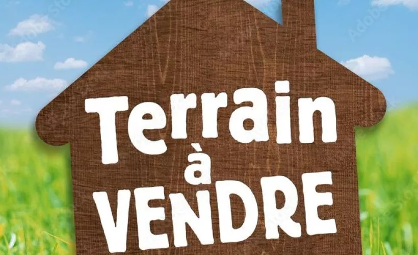 Image Terrain à bâtir de 1100 m² à DIGNAC (16)