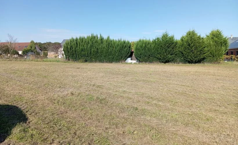 Image Terrain à bâtir de 1000 m² à CHATEAUNEUF-SUR-LOIRE (45)