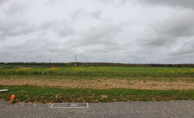 Image Terrain à bâtir de 419 m² à BOURGNEUF (17)