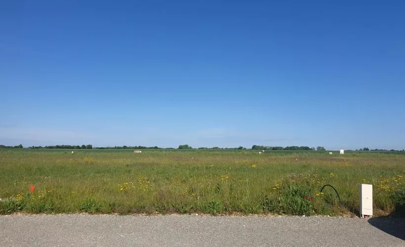 Image Terrain à bâtir de 408 m² à BOURGNEUF (17)