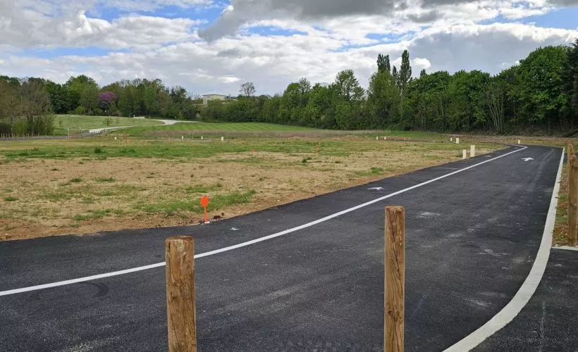 Image Terrain à bâtir de 600 m² à MANSLE (16)