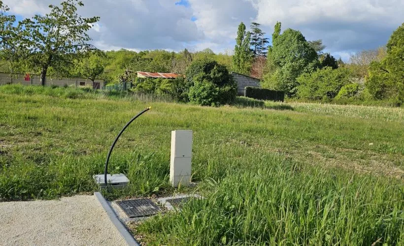 Image Terrain à bâtir de 611 m² à TROIS-PALIS (16)