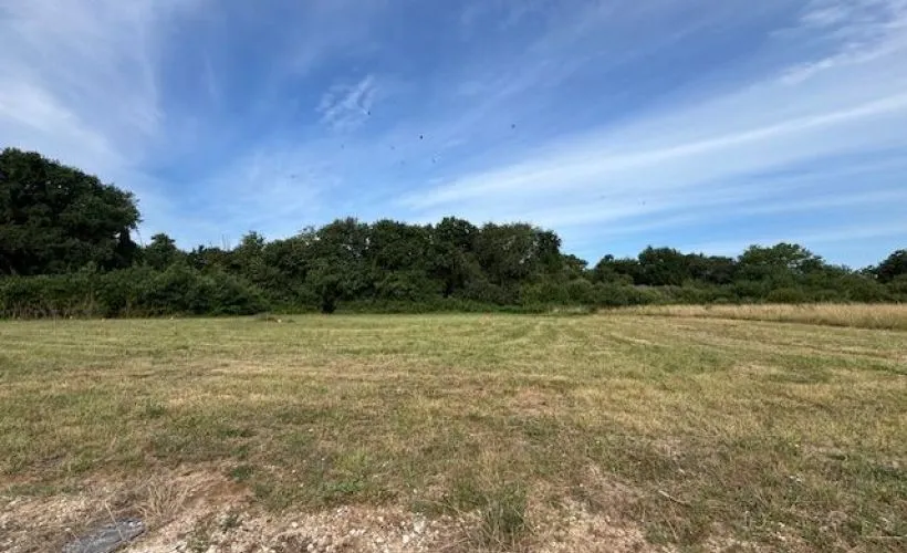 Image Terrain à bâtir de 369 m² à SAINT-PALAIS-SUR-MER (17)