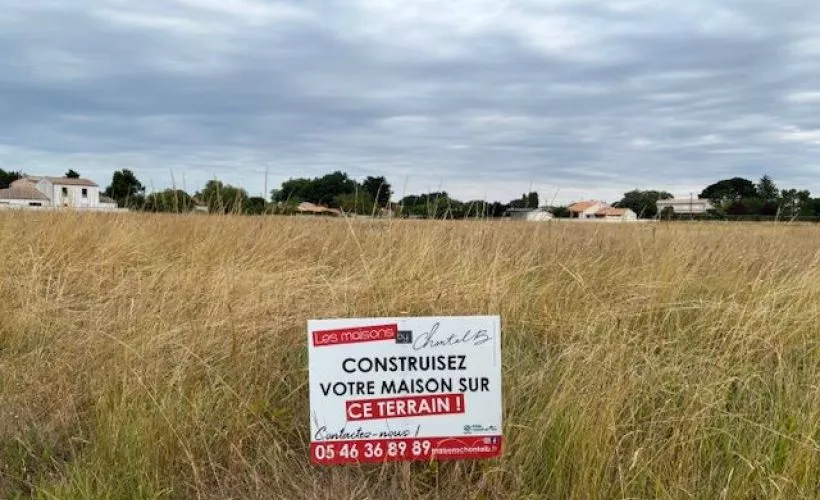 Image Terrain à bâtir de 332 m² à SAINT-PALAIS-SUR-MER (17)