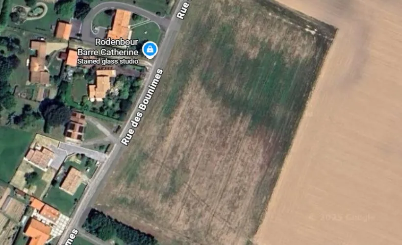 Image Terrain à bâtir de 322 m² à CORME-ROYAL (17)