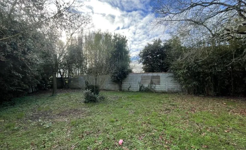 Image Terrain à bâtir de 250 m² à AYTRE (17)