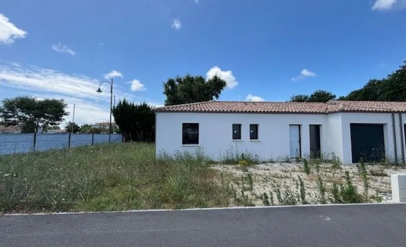 Image VEFA en cours de construction aux Mathes, maison 2 chambres + garage