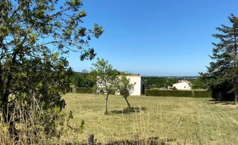 Image Terrain à bâtir de 986 m² à BRIE (16)