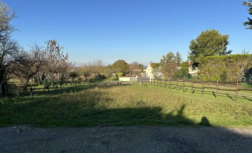 Image Terrain à bâtir de 575 m² à GENTE (16)