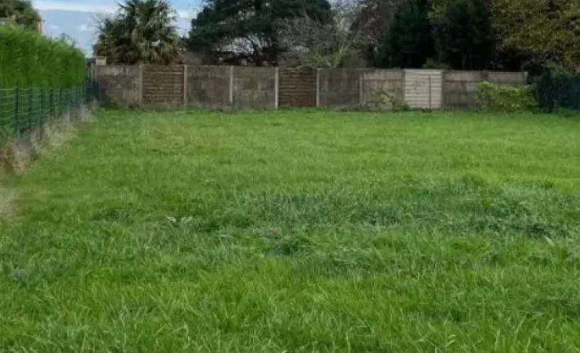 Image Terrain à bâtir de 665 m² à SAINT-PORCHAIRE (17)