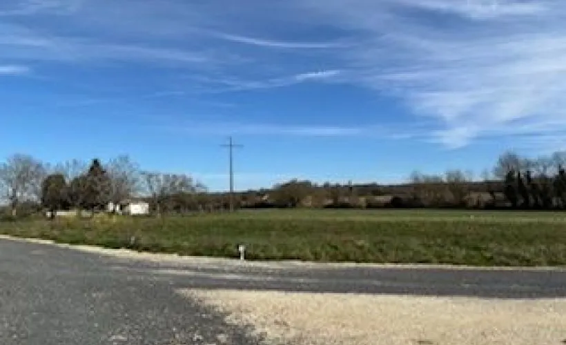 Image Terrain à bâtir de 532 m² à SAINT-GERMAIN-DU-SEUDRE (17)