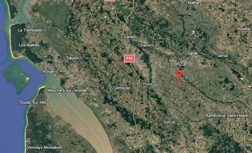 Image Terrain à bâtir de 900 m² à LONZAC (17)