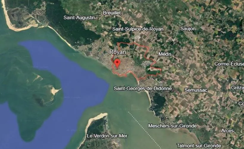 Image Terrain à bâtir de 700 m² à ROYAN (17)