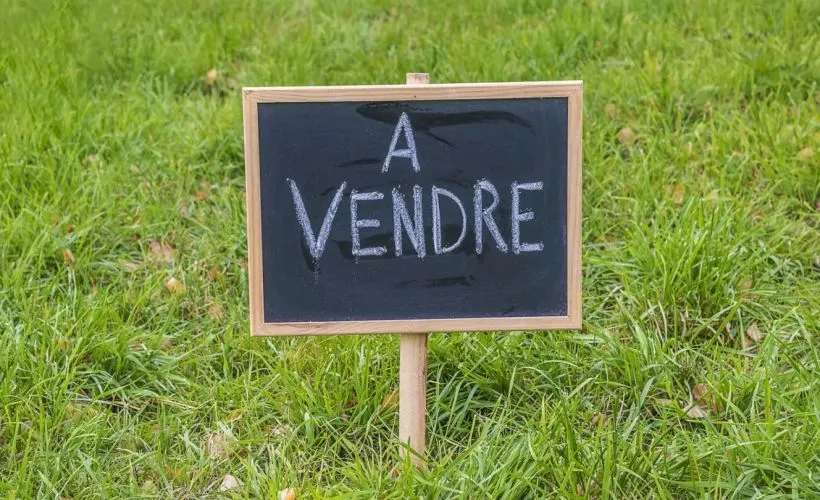 Image Terrain à bâtir de 415 m² à COURCON (17)